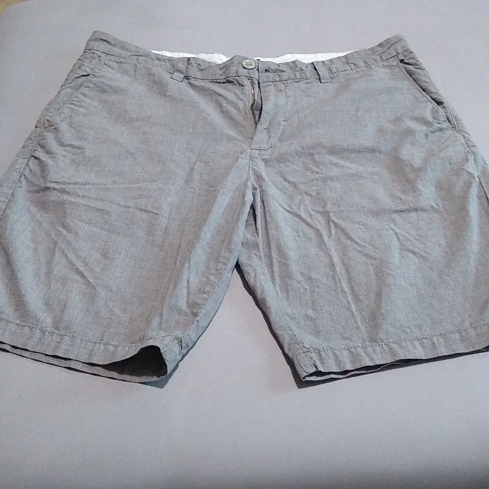 Men's size 36 Thelonious C shorts